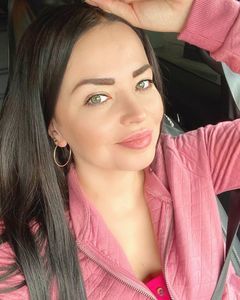 Meet your Posher, Aliza